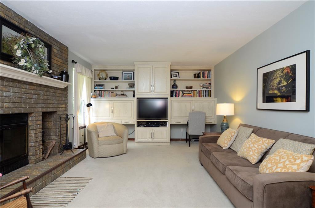 203 Randy Lane Coraopolis, PA 15108 - Photo 8 of 21 Gallery Image 8