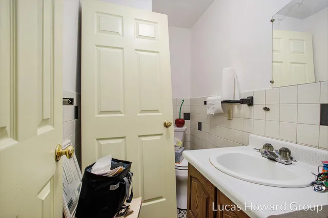 $385,000 | 8639 North 27th Street, Richland, MI 49083