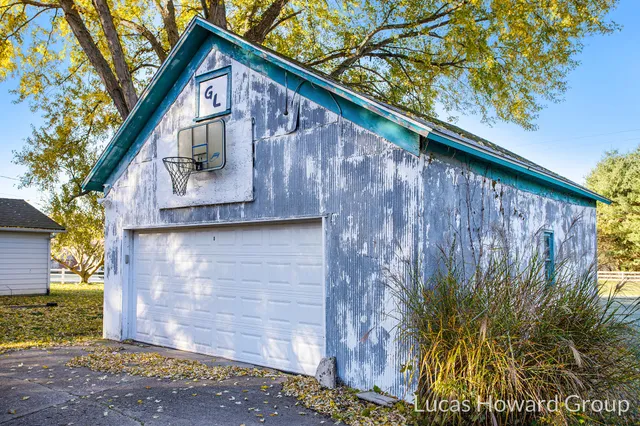 $385,000 | 8639 North 27th Street, Richland, MI 49083