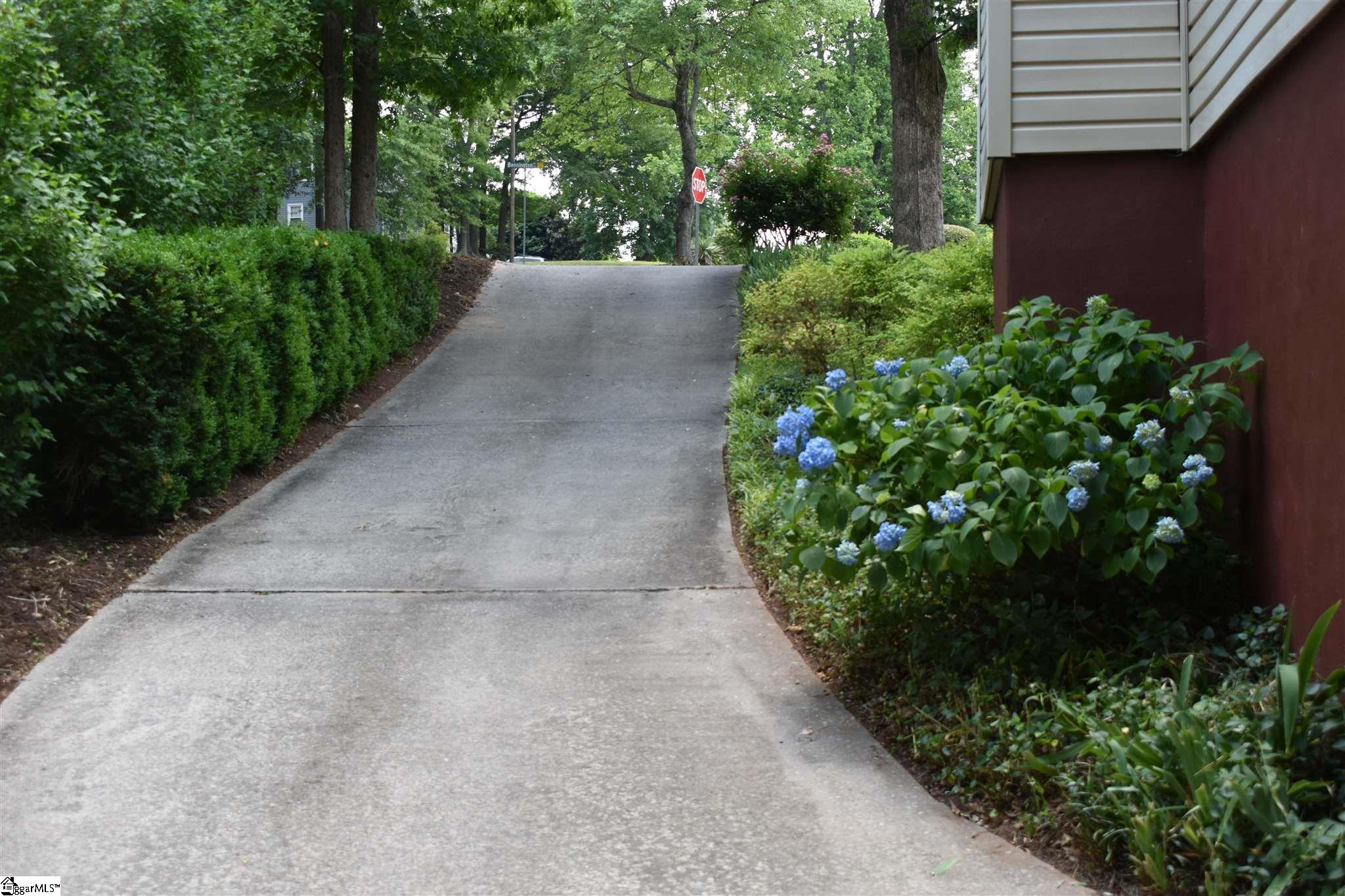 100 Bennington Road Greer, SC 29650 - Photo 34 of 36 Gallery Image 34