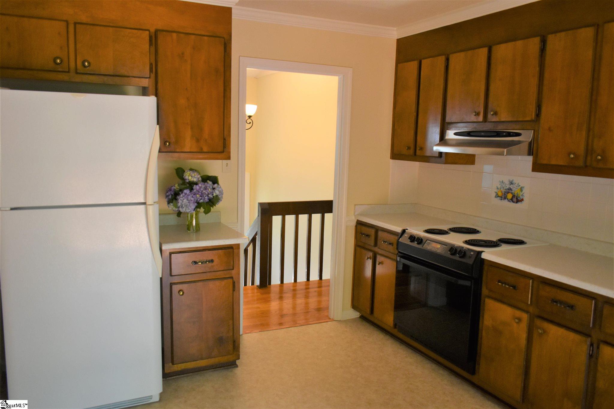 100 Bennington Road Greer, SC 29650 - Photo 9 of 36 Gallery Image 9