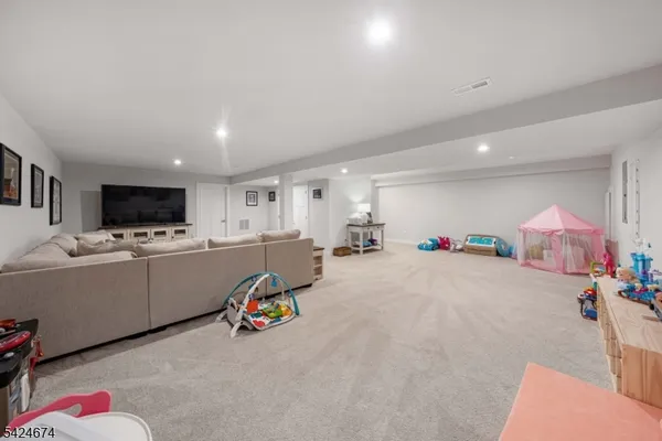 $990,000 | 15 Esposito Lane, Landing, NJ 07850