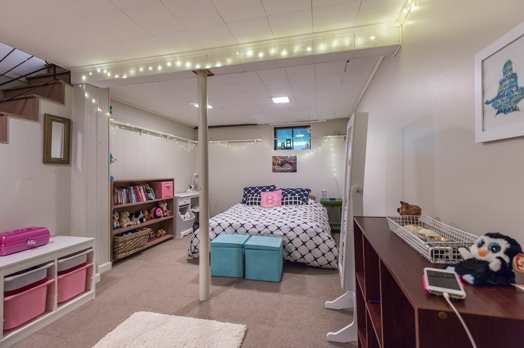 13 Strawberry Hill Road Andover, MA 01810 - Photo 20 of 25