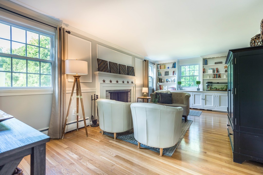 13 Strawberry Hill Road Andover, MA 01810 - Photo 3 of 25