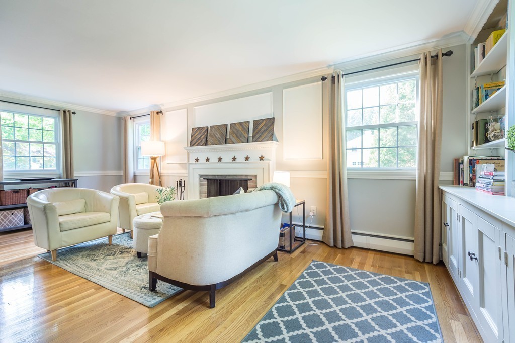 13 Strawberry Hill Road Andover, MA 01810 - Photo 4 of 25