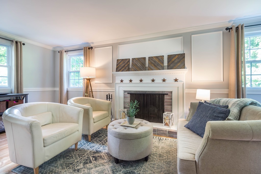 13 Strawberry Hill Road Andover, MA 01810 - Photo 5 of 25