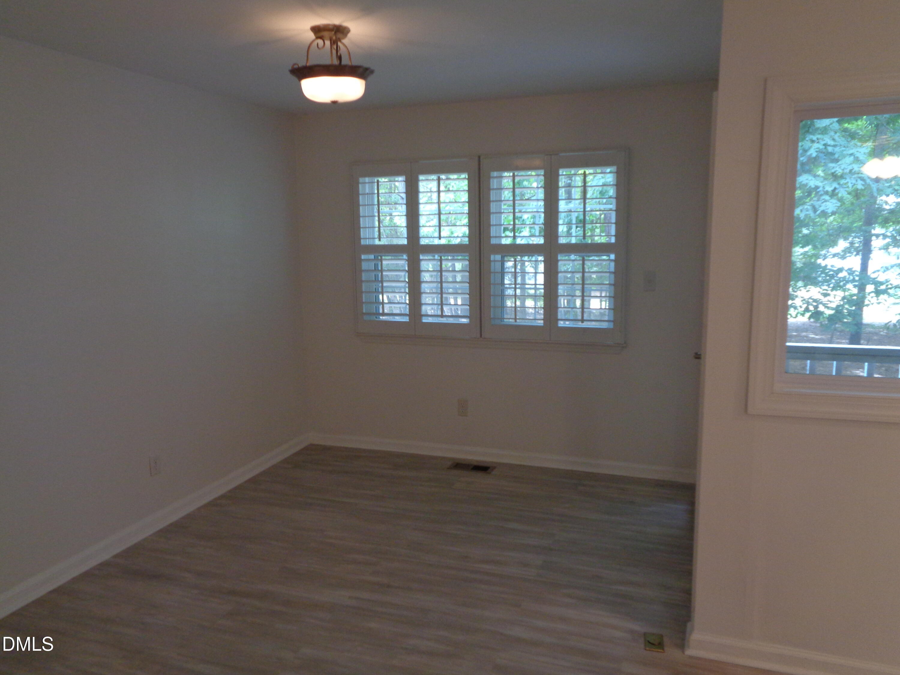 8331 Hempshire Place, Unit 102 Raleigh, NC 27613 - Photo 12 of 26 Dining area