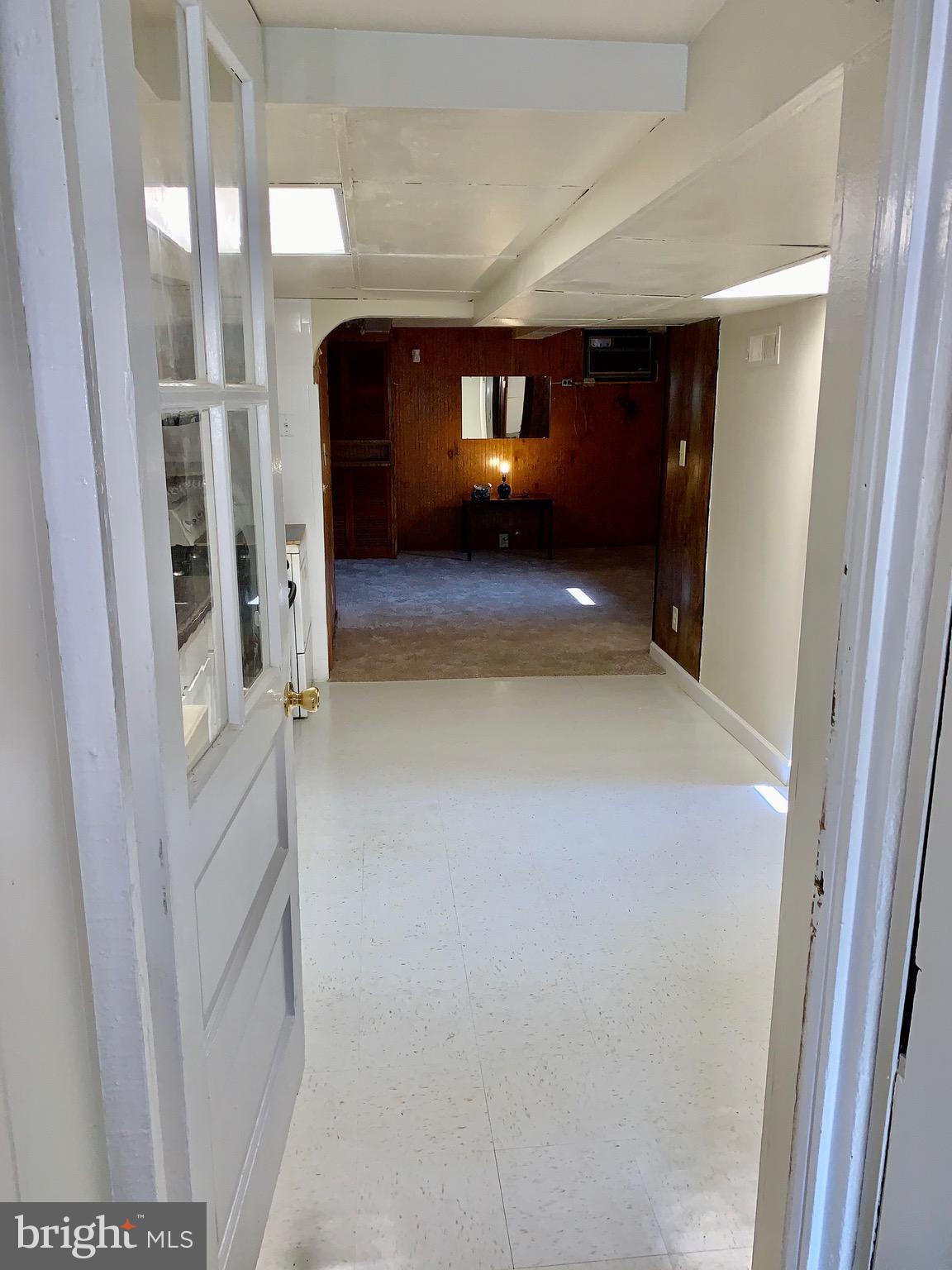 518 Coventry Road Baltimore, MD 21229 - Photo 17 of 32