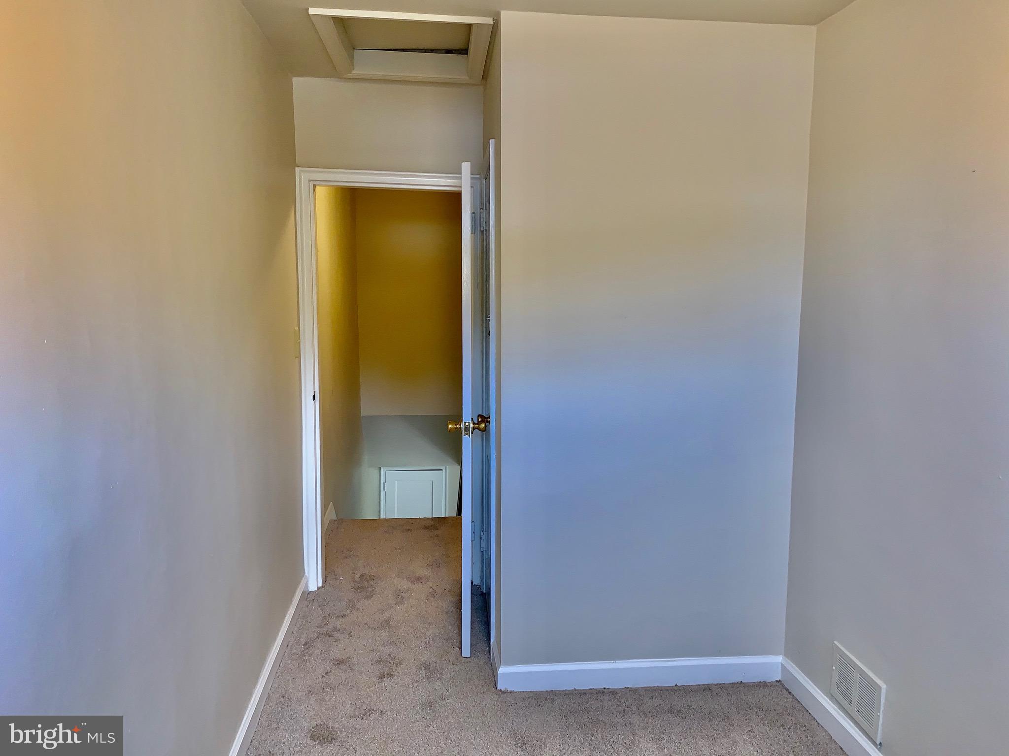 518 Coventry Road Baltimore, MD 21229 - Photo 27 of 32