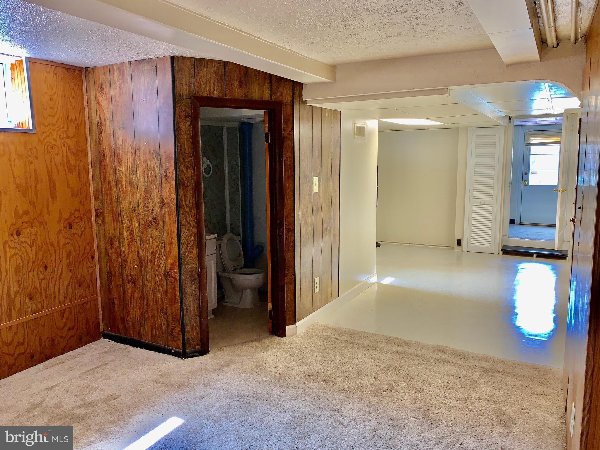 518 Coventry Road Baltimore, MD 21229 - Photo 9 of 32