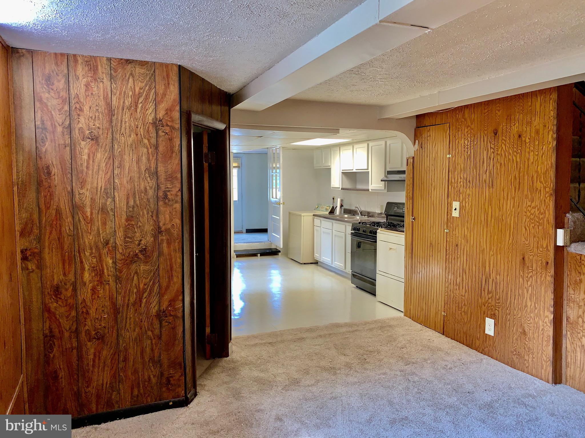 518 Coventry Road Baltimore, MD 21229 - Photo 10 of 32