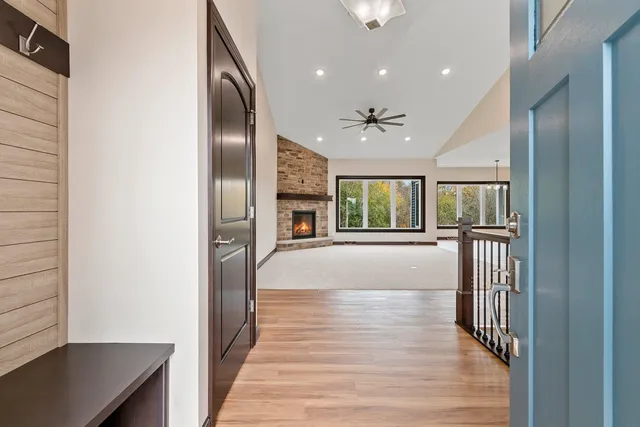 $869,900 | 2534 North Stellita Circle, De Pere, WI 54115