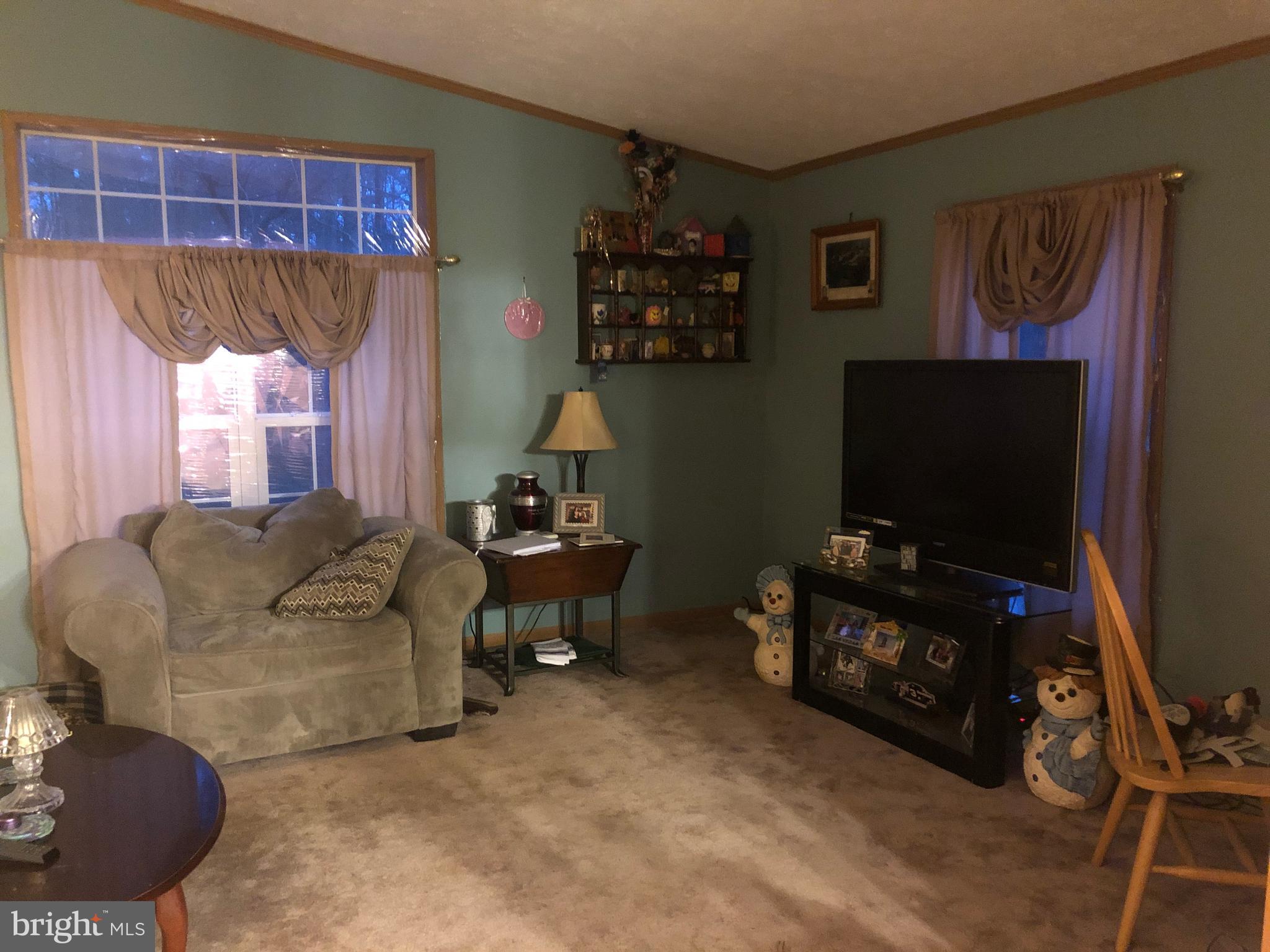 5035 Sands Road Lothian, MD 20711 - Photo 15 of 25 Family Room