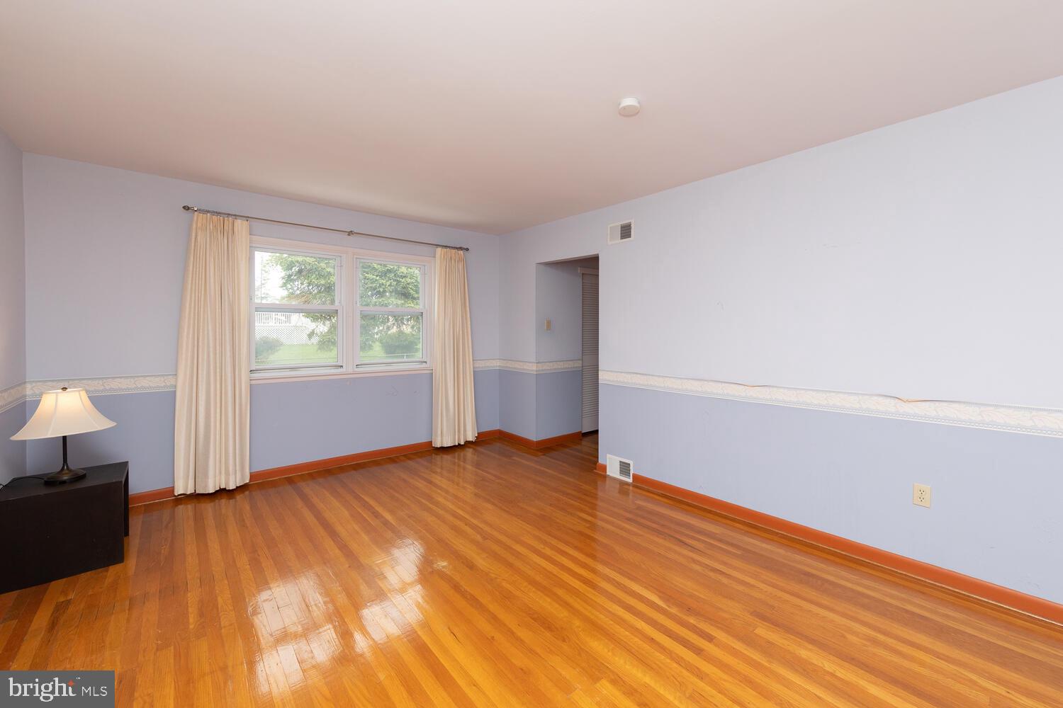 9322 Laramie Road Philadelphia, PA 19115 - Photo 17 of 35 Primary Bedroom