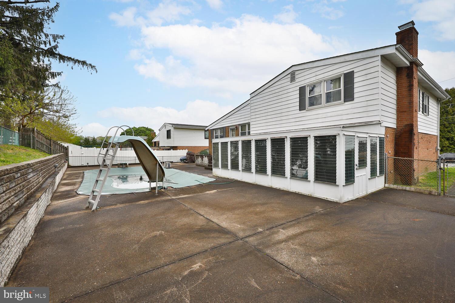 9322 Laramie Road Philadelphia, PA 19115 - Photo 34 of 35 Patio