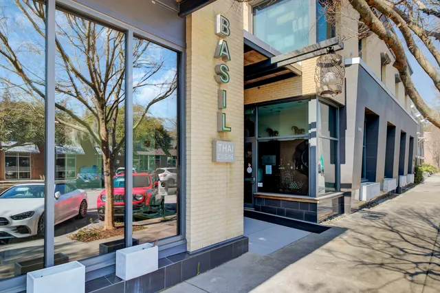 $435,000 | 1600 Long Grove Drive, Unit 1727, Mount Pleasant, SC 29464