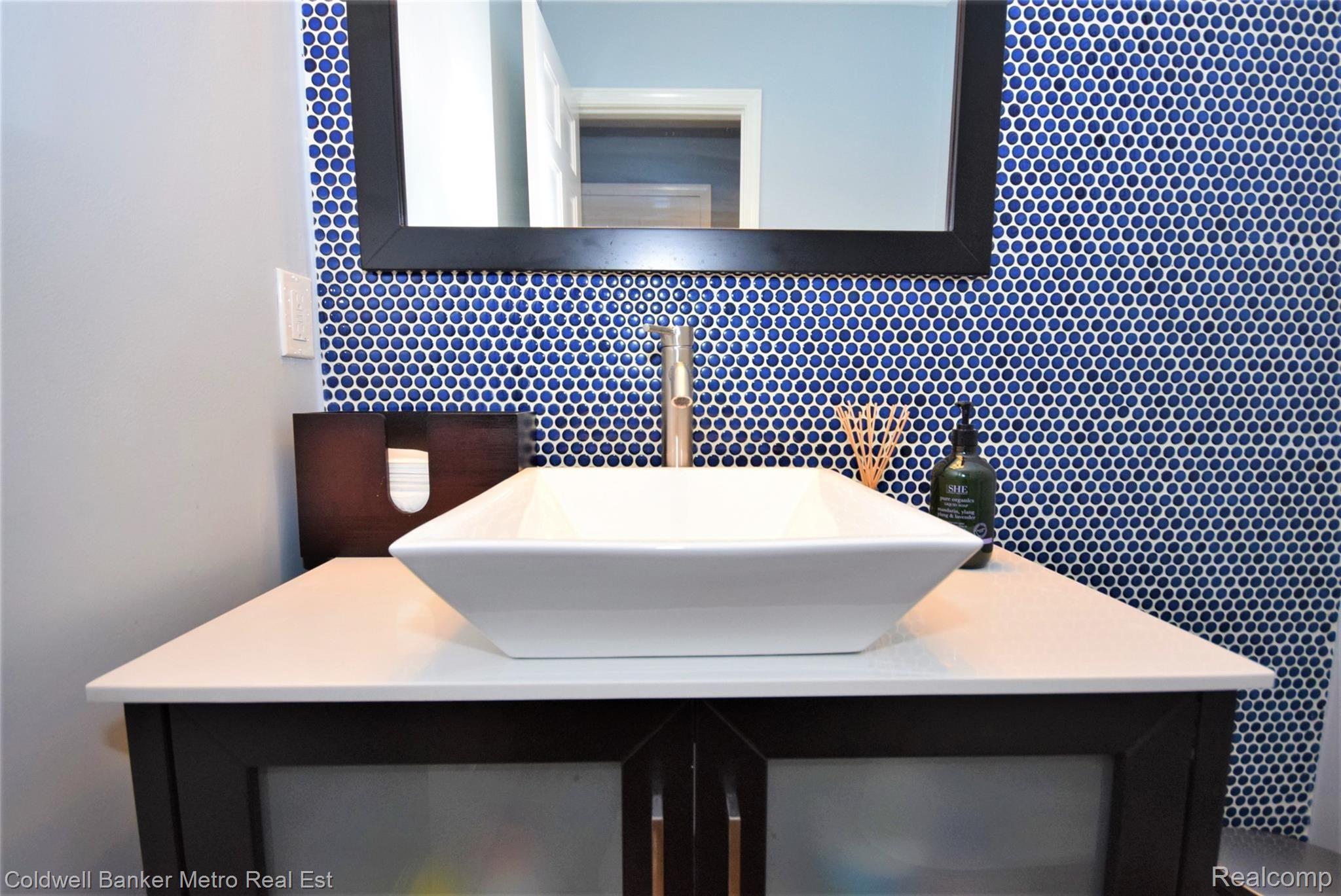 1803 Rapids Way Rochester, MI 48309 - Photo 26 of 63 Just stunning