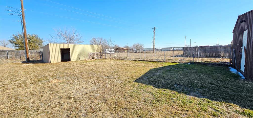 9 Santa Fe Drive Tuscola, TX 79562 - Photo 35 of 40 Private Yard/ Chicken/Small dog Run