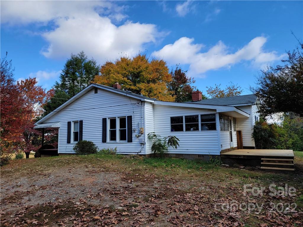 2462 Enola Road Morganton, NC 28655 - Photo 3 of 26 Gallery Image 3