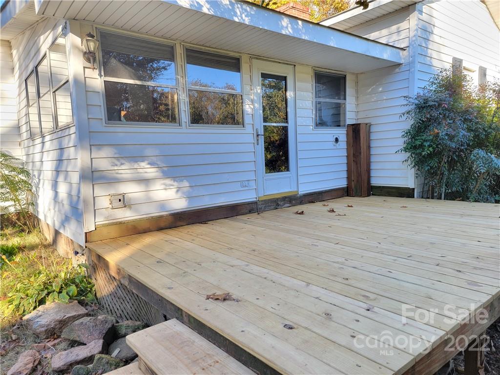2462 Enola Road Morganton, NC 28655 - Photo 5 of 26 Gallery Image 5