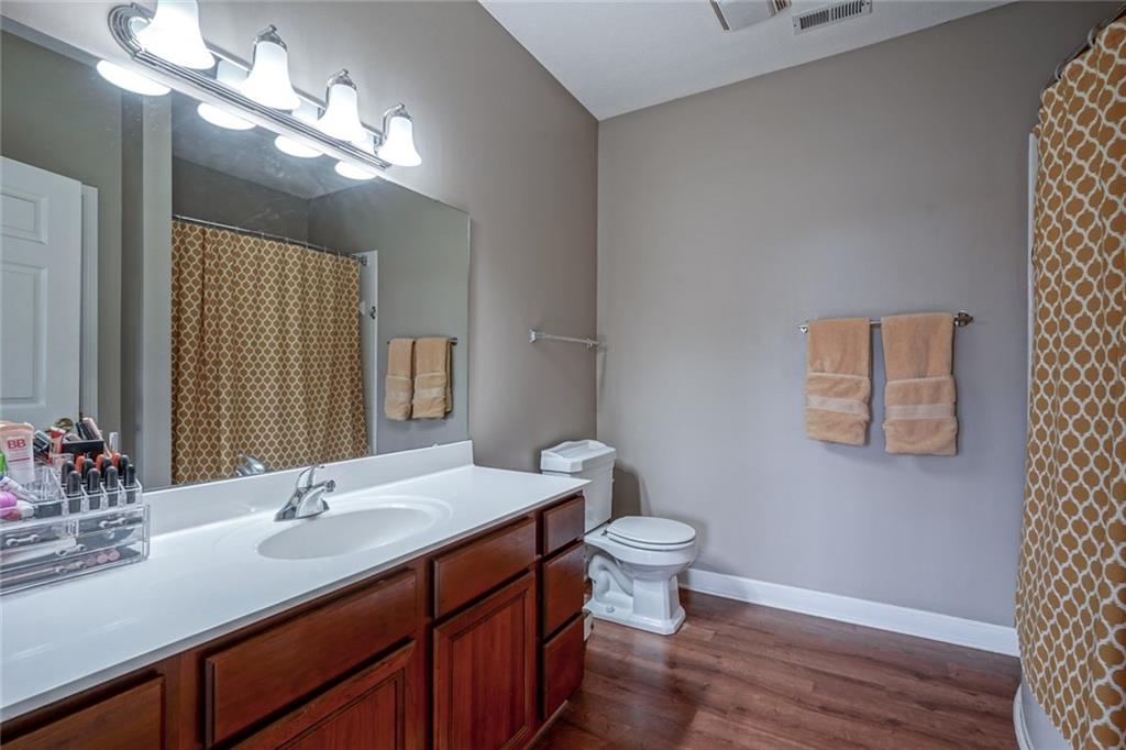 1296 Shadow Ridge Road Indianapolis, IN 46280 - Photo 17 of 38 Gallery Image 17