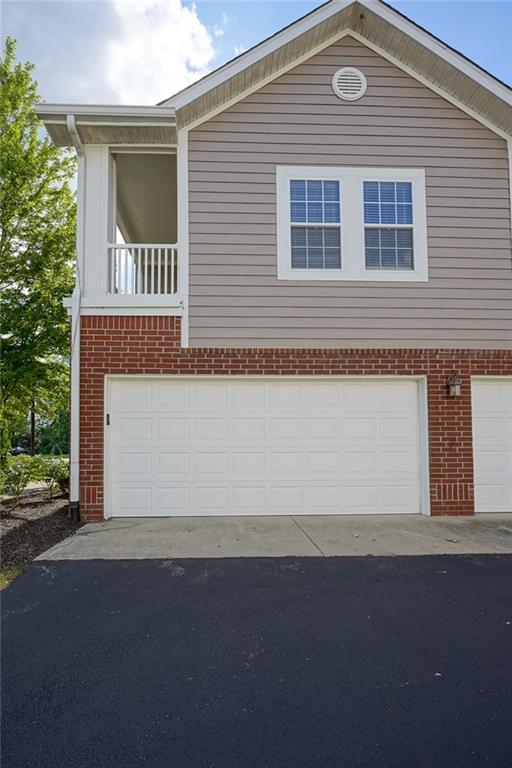 1296 Shadow Ridge Road Indianapolis, IN 46280 - Photo 33 of 38 Gallery Image 33