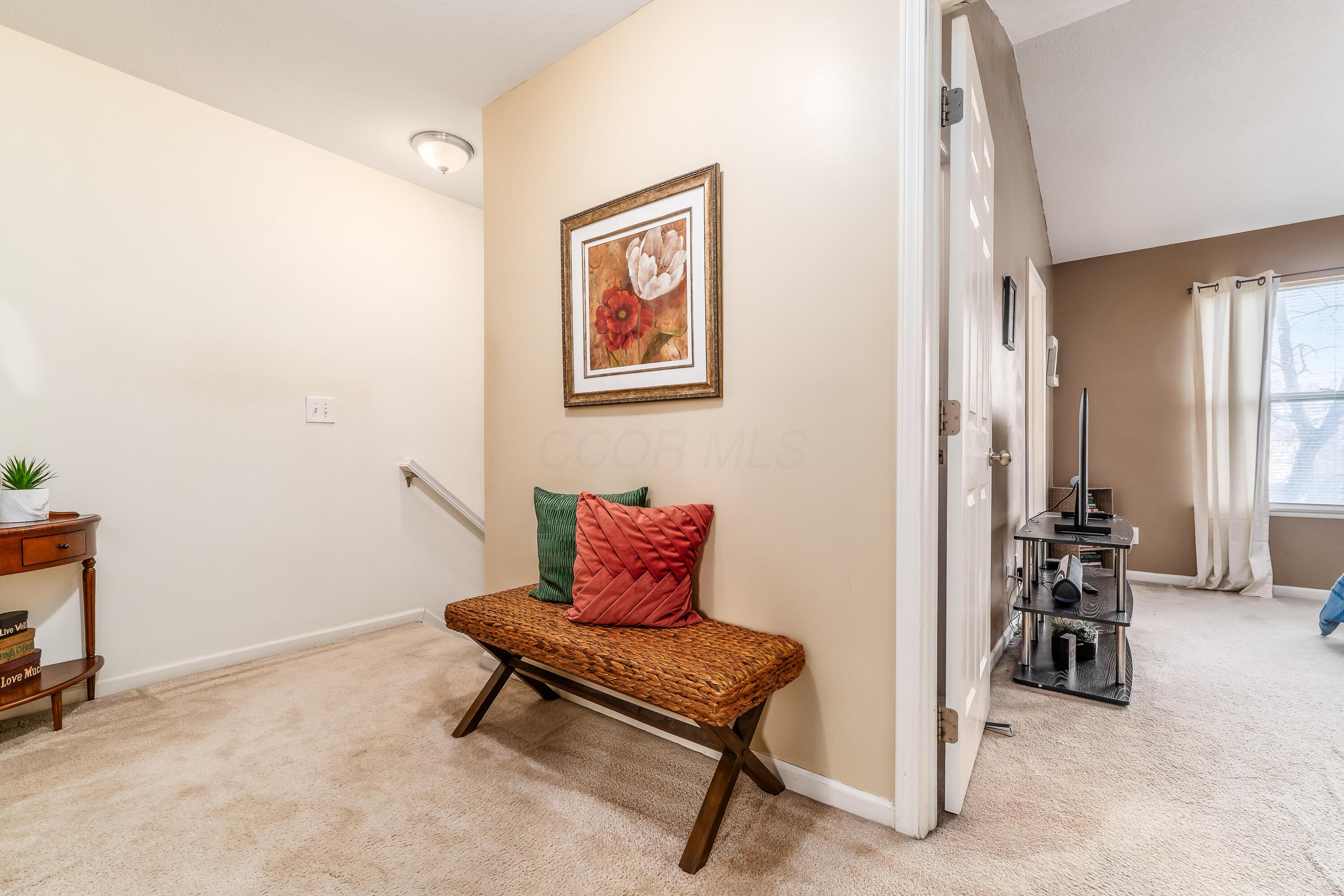 629 Herman Road, Unit 3302 Columbus, OH 43230 - Photo 7 of 15 S_-_629_Herman_Ct_-_055a