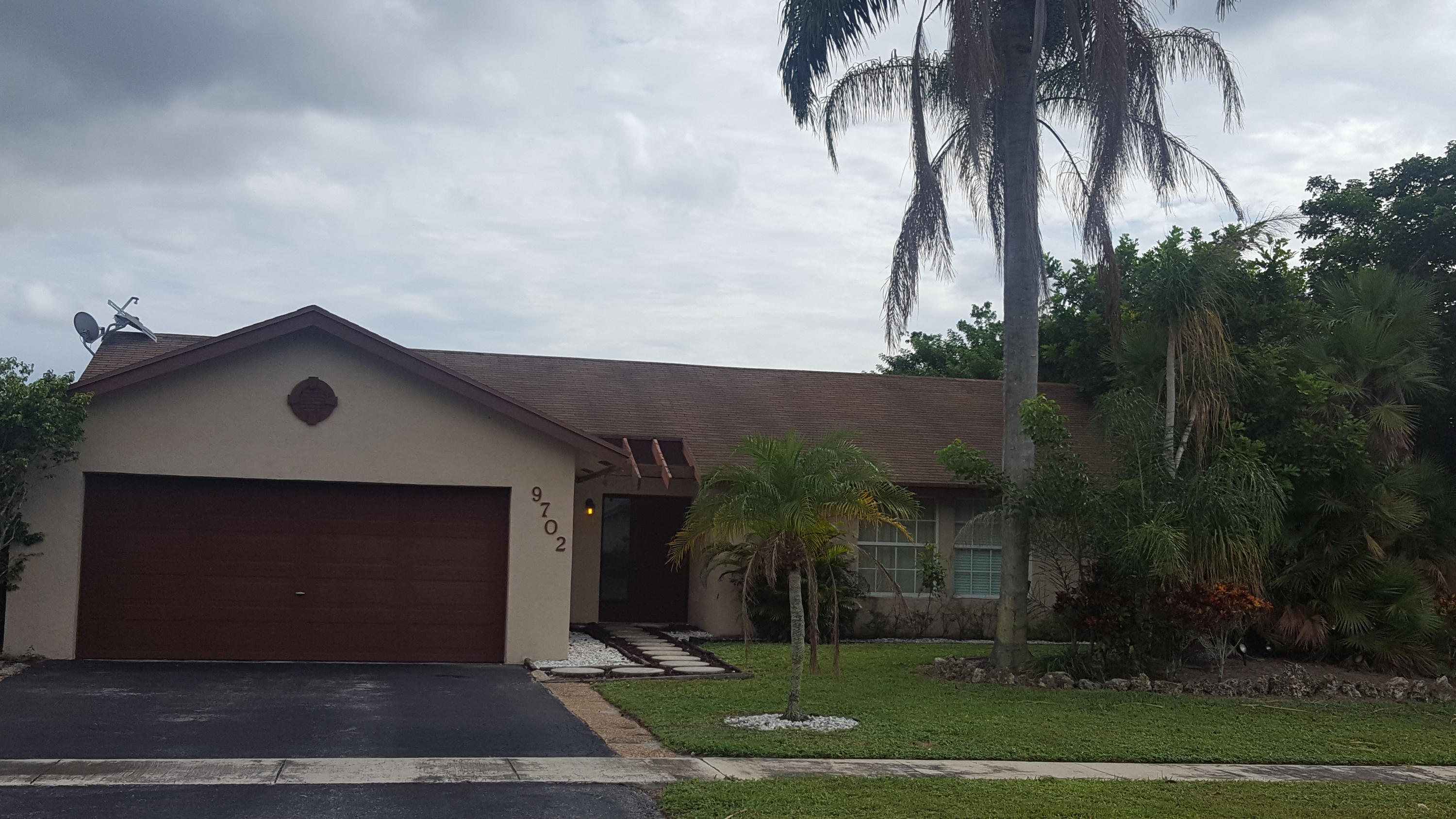 9702 Nevada Place Boca Raton, FL 33434 - Photo 2 of 18 Front