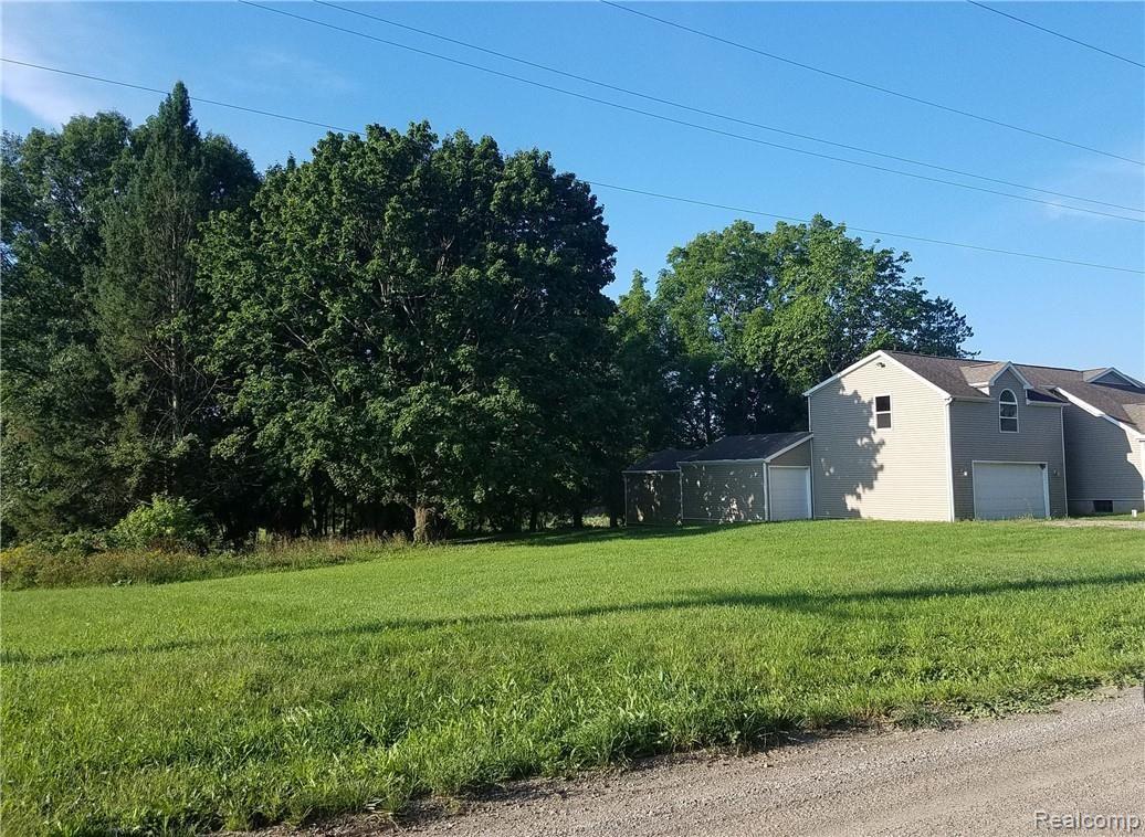 4241 Mt Morris Road Columbiaville, MI 48421 - Photo 14 of 14 SIDE.jpg