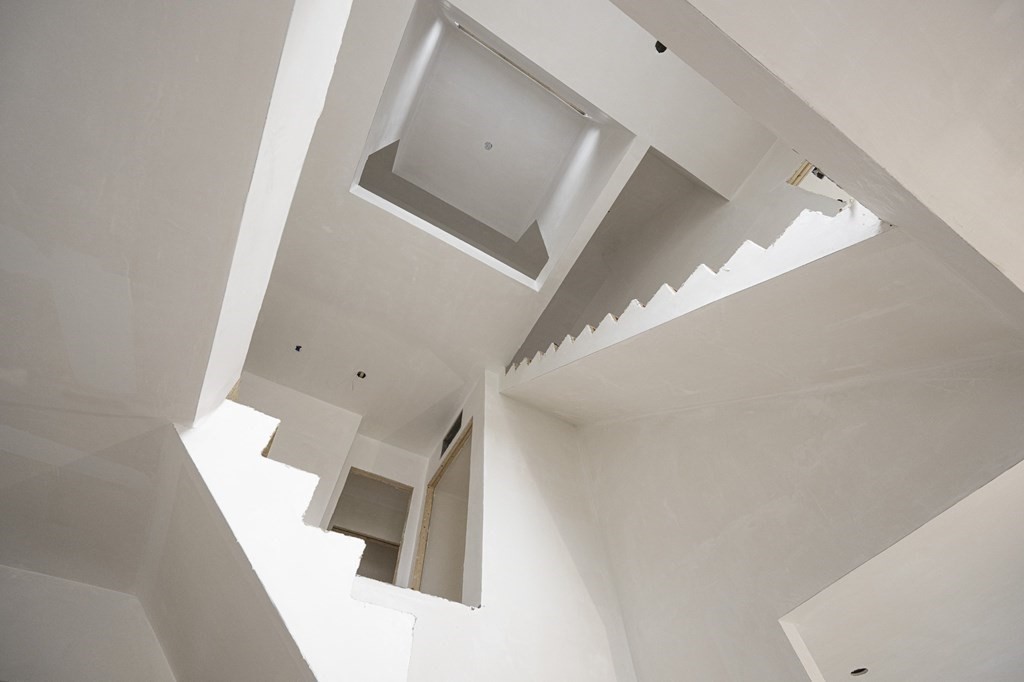 240 Old Farm Road Newton, MA 02459 - Photo 6 of 24 a view of entryway