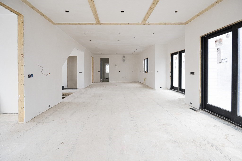 240 Old Farm Road Newton, MA 02459 - Photo 9 of 24 a view of an empty room