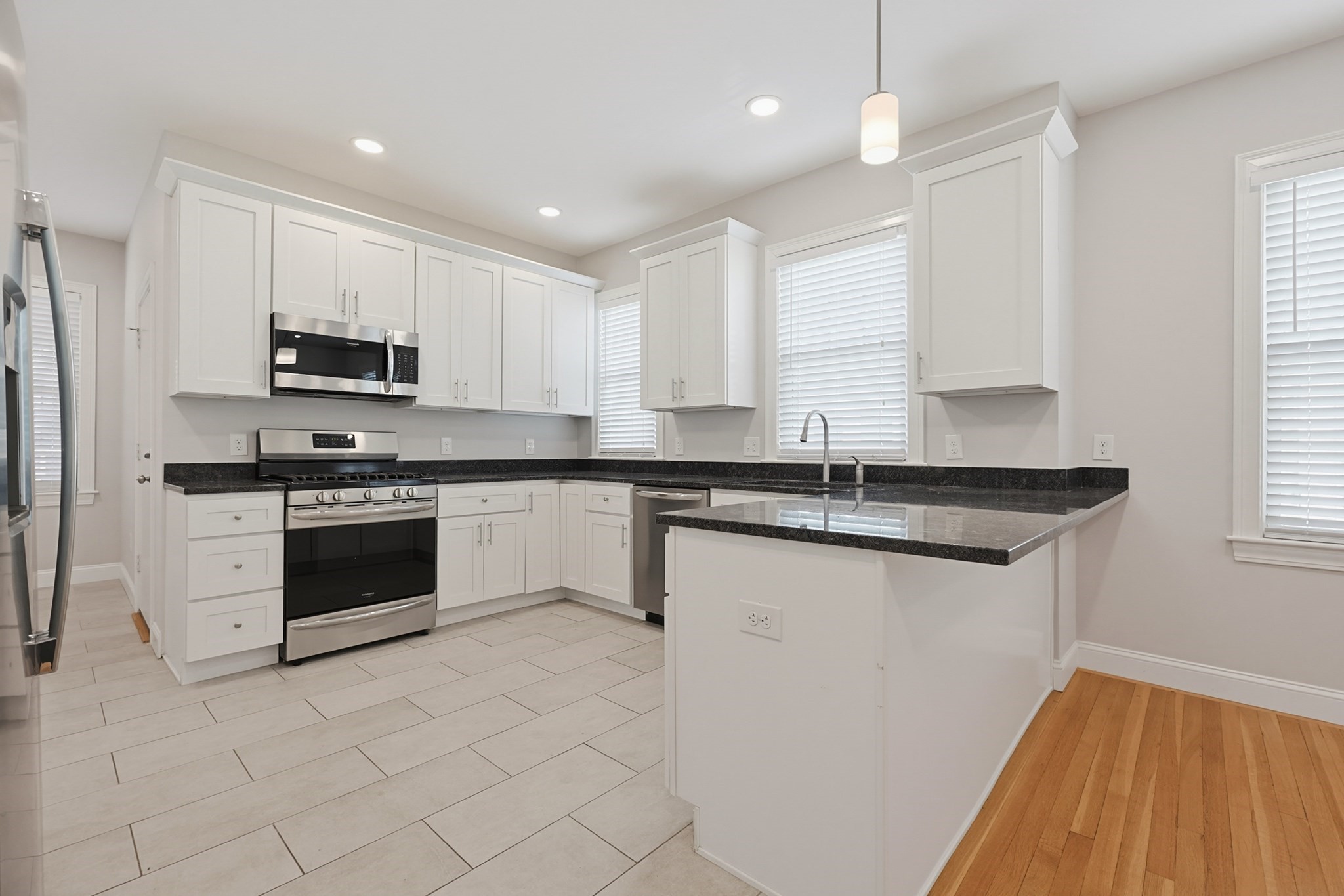 91 Verndale Street Brookline, MA 02446 - Photo 2 of 41 Gallery Image 2