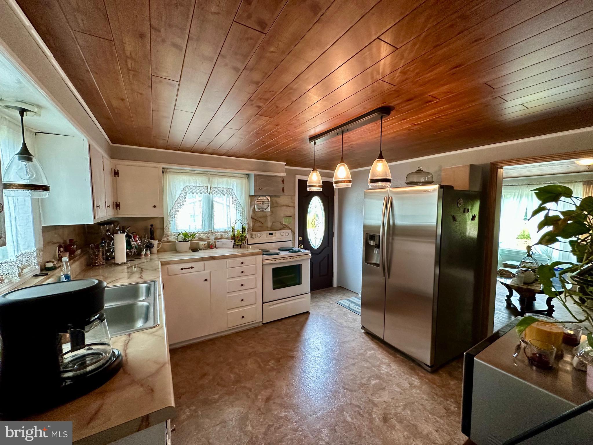 5967 Pine Road Thomasville, PA 17364 - Photo 16 of 25 Gallery Image 16