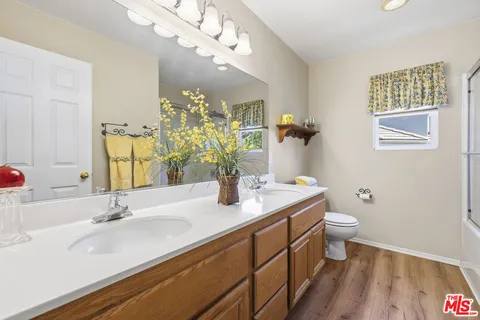$874,999 | 26531 Cardinal Drive, Canyon Country, CA 91387