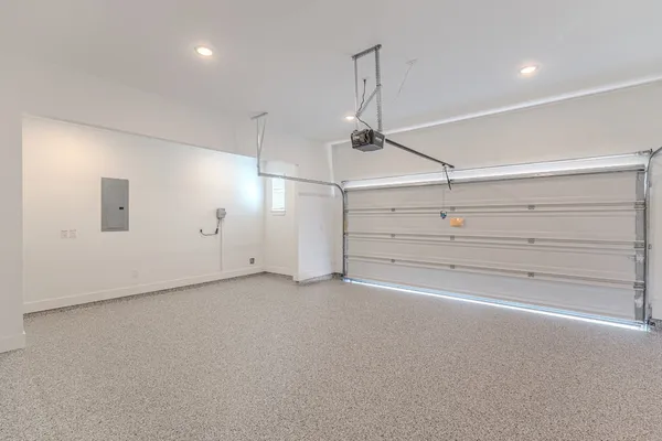 $2,600 | 676 Crested Duck Court, Willis, TX 77318