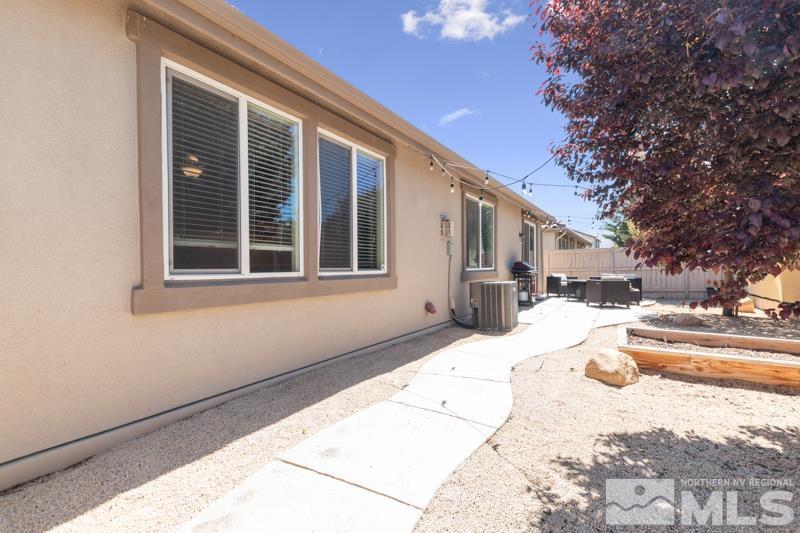 2063 Whitecliff Drive Reno, NV 89521 - Photo 21 of 31 Photo 24
