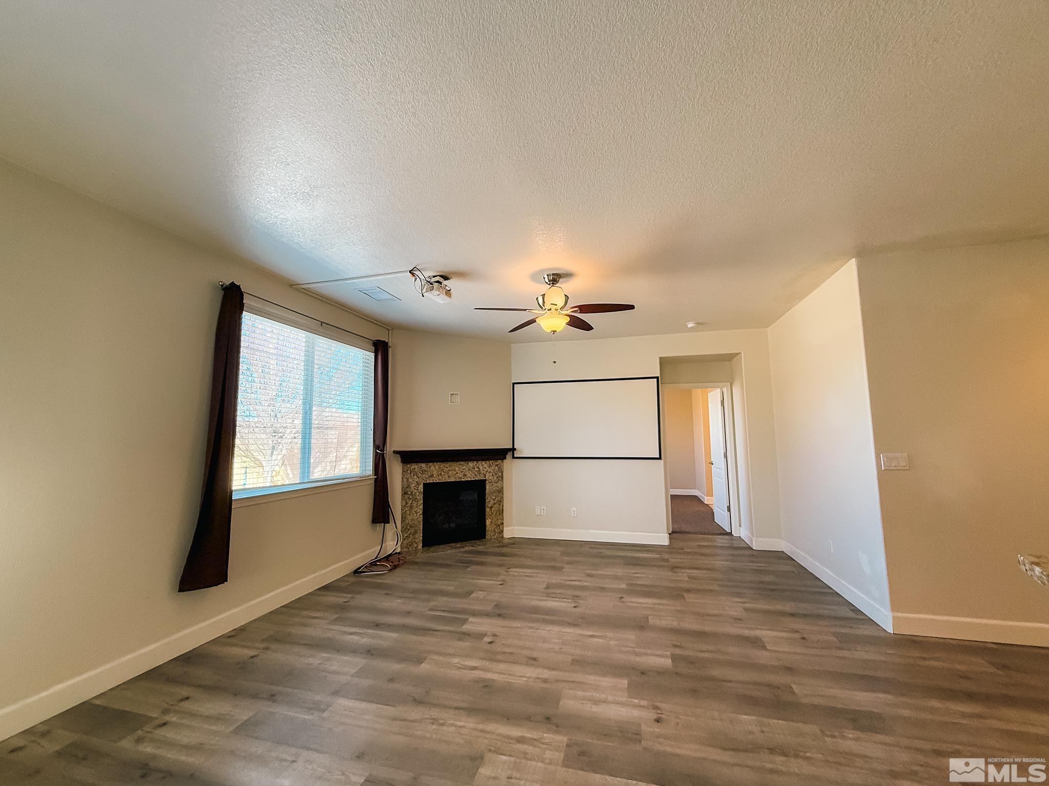 2063 Whitecliff Drive Reno, NV 89521 - Photo 26 of 31 Photo 29