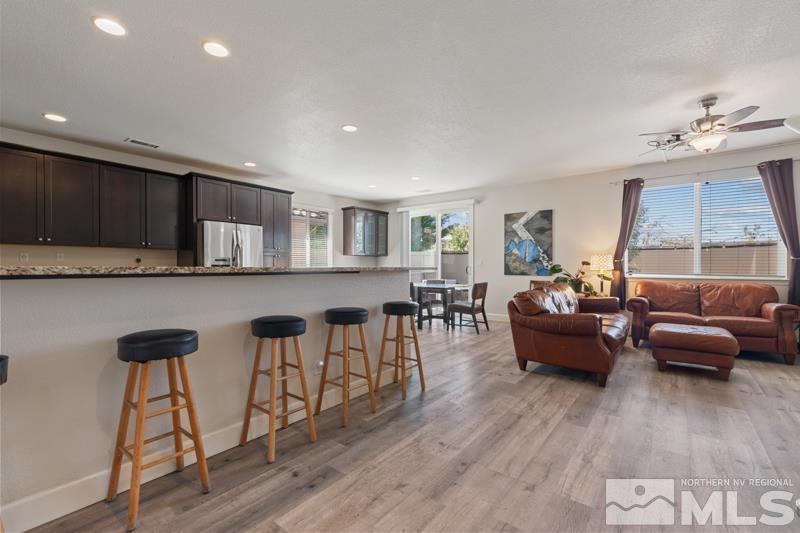 2063 Whitecliff Drive Reno, NV 89521 - Photo 5 of 31 Photo 5