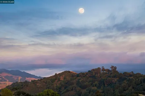 $2,795,000 | 41 Kellie Ann Court, Orinda, CA 94563