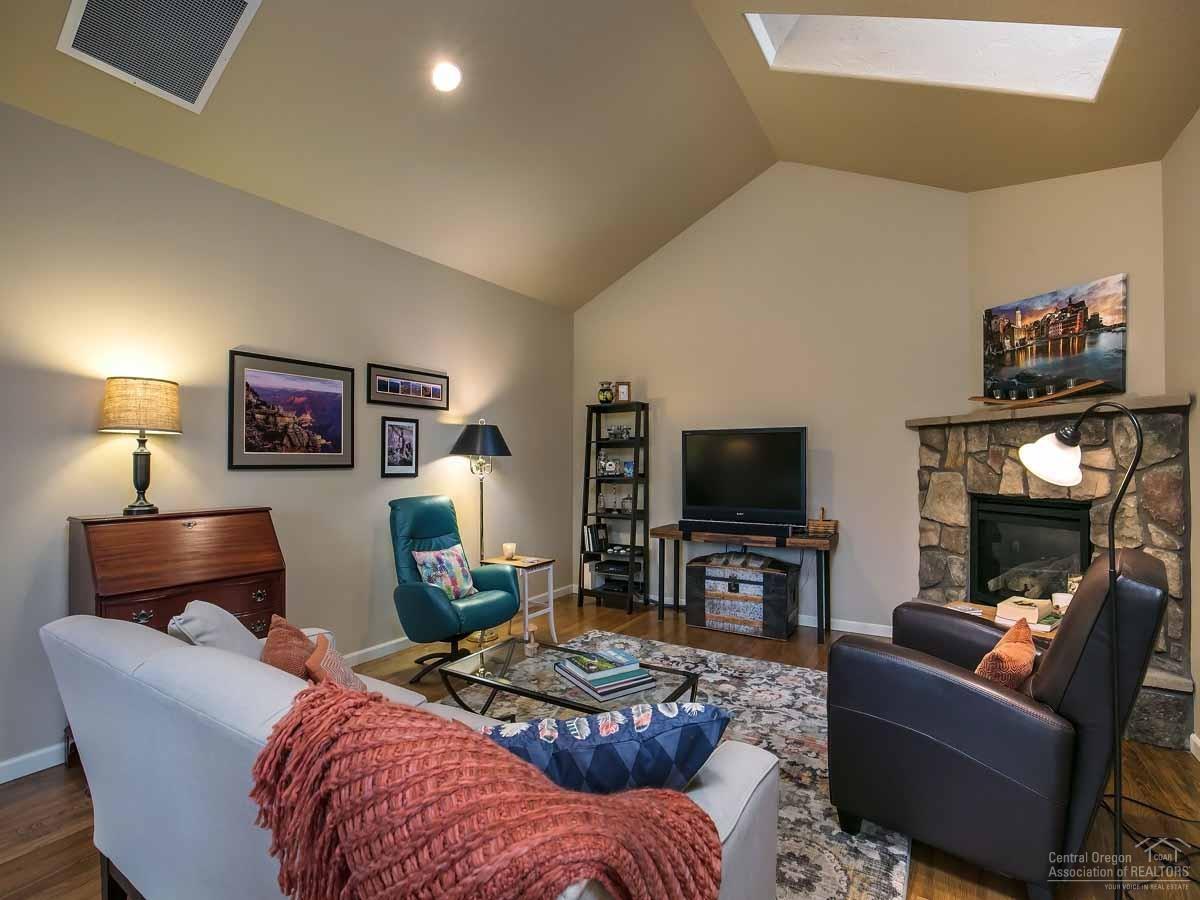 60279 Addie Triplett Loop Bend, OR 97702 - Photo 4 of 15 Additional Photo