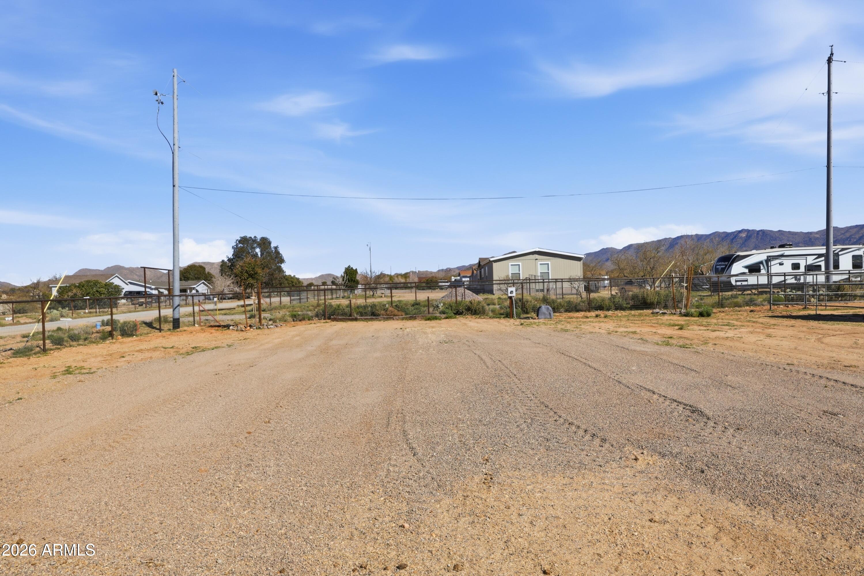 22454 West Steel Horse Road Congress, AZ 85332 - Photo 36 of 44 a view of ocean and building