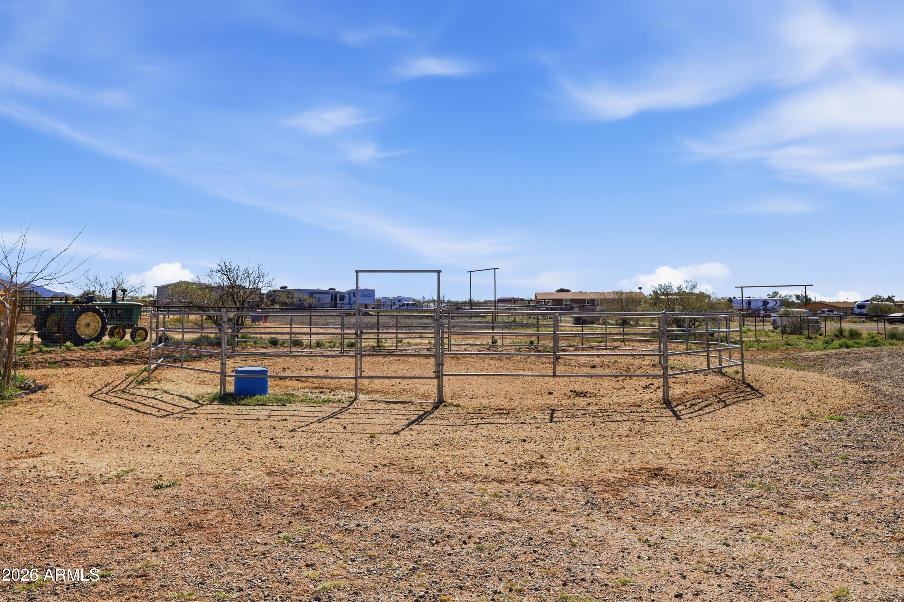 22454 West Steel Horse Road Congress, AZ 85332 - Photo 38 of 44