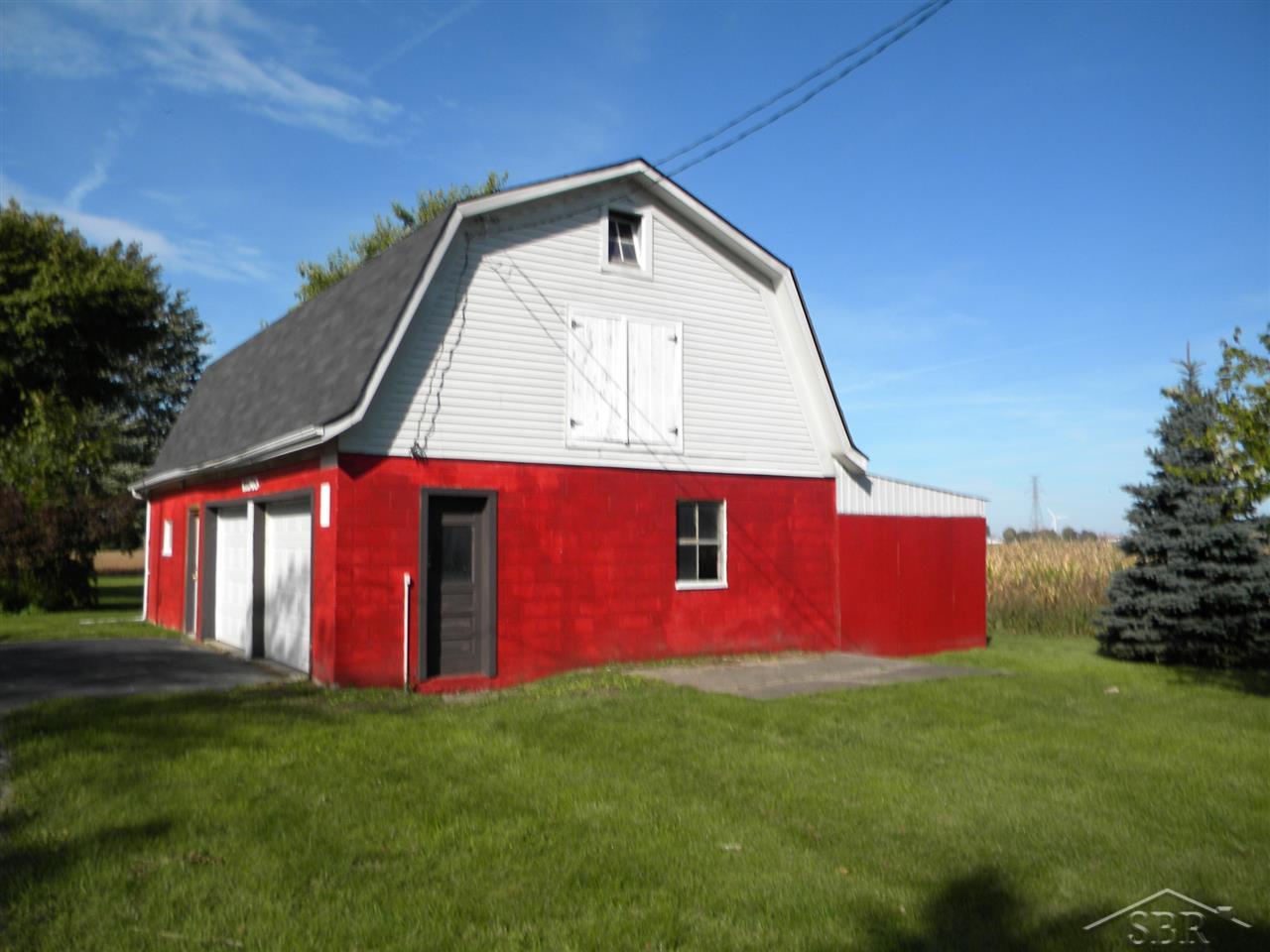 12565 East Washington Road Reese, MI 48757 - Photo 18 of 22 50027239-17.JPG