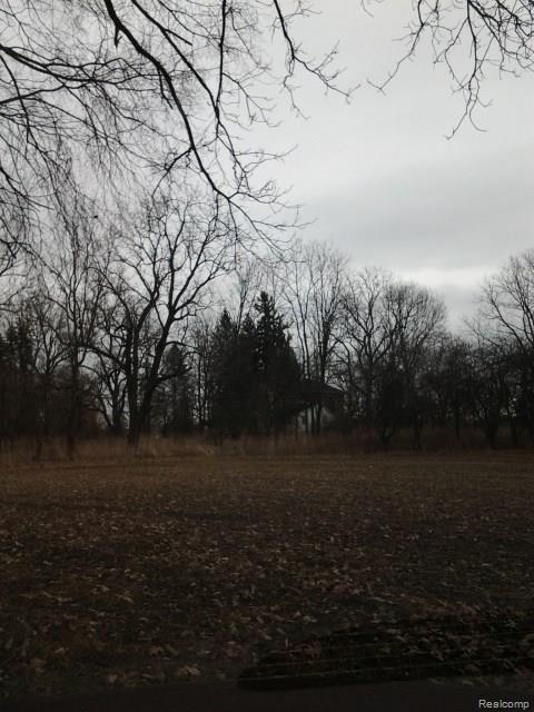 3555 Cedar Point Howell, MI 48843 - Photo 6 of 8 20150329_161043.jpg