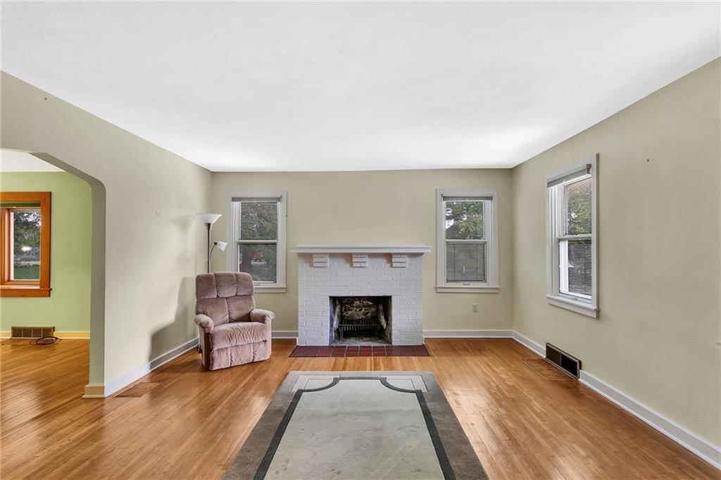 5314 Hardt Road Gibsonia, PA 15044 - Photo 5 of 23 Gallery Image 5