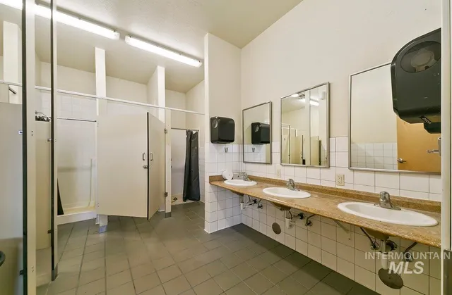 $3,750,000 | 5001 Cherry Gulch Lane, Emmett, ID 83617