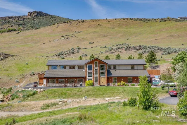 $3,750,000 | 5001 Cherry Gulch Lane, Emmett, ID 83617