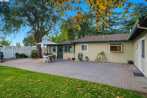 $2,495,000 | 2072 South Vasco Road, Livermore, CA 94550