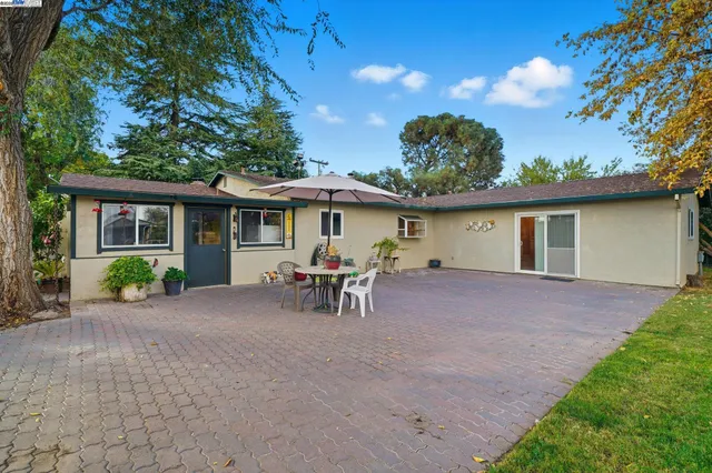 $2,495,000 | 2072 South Vasco Road, Livermore, CA 94550