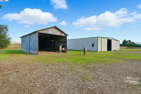 $2,495,000 | 2072 South Vasco Road, Livermore, CA 94550